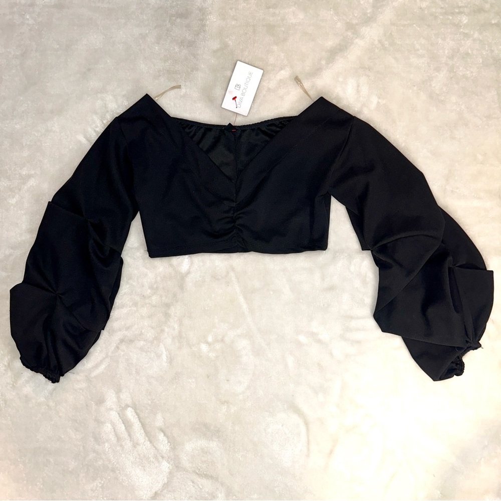 NWT Diva Boutique Fashion Queen Black V-Neck Long Sleeve Crop Top